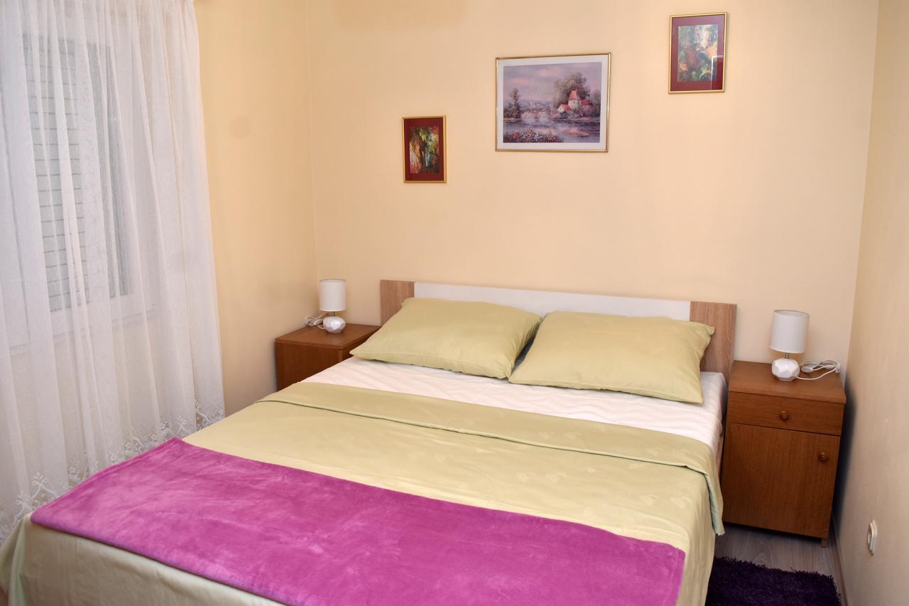 Apartments Oresic Vir Exterior foto