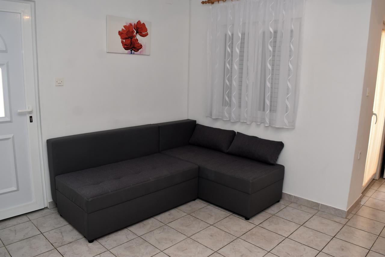 Apartments Oresic Vir Exterior foto
