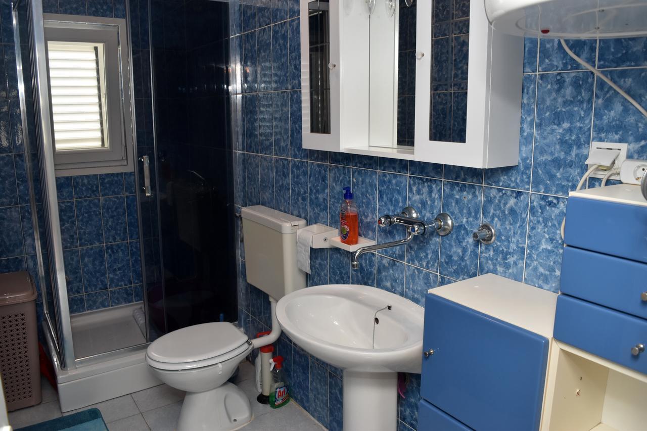 Apartments Oresic Vir Exterior foto